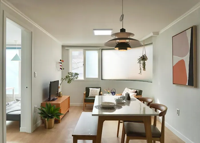 Hongdae Sunlight House-3room2bath Ferienhaus Seoul